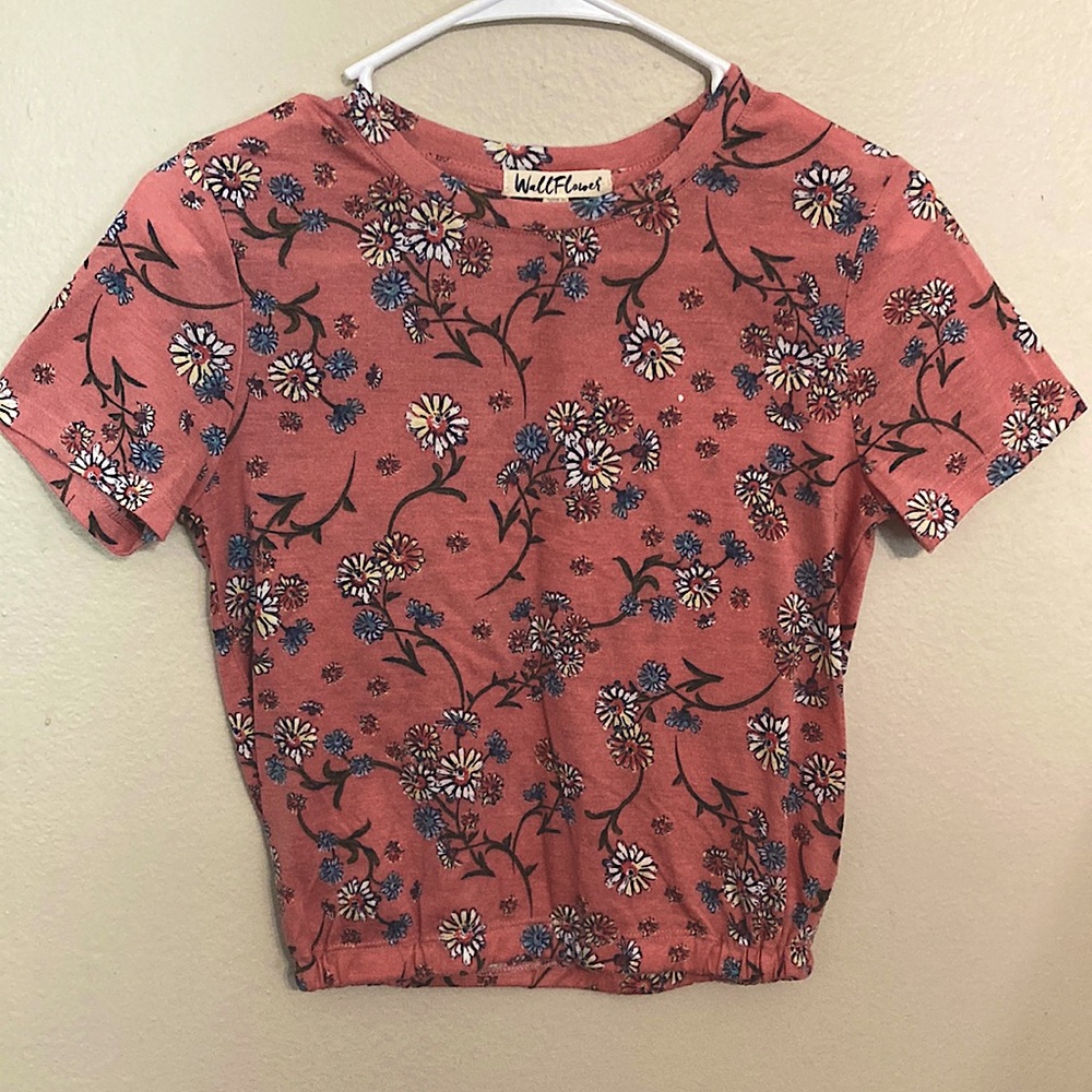 Pink Floral Crop top teens size small elastic banded, cheap price!